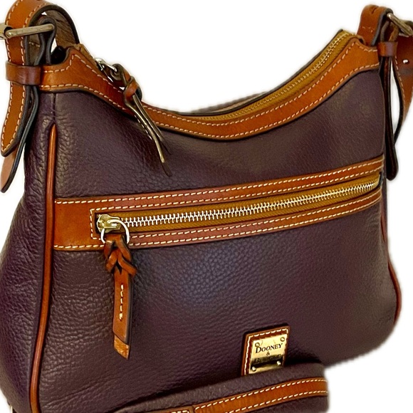 Dooney & Bourke Vintage Presley Pebble Grain Leather Crossbody Bag - Picture 1 of 15